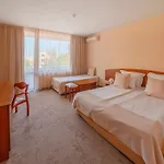 Hotel Perla Plaza