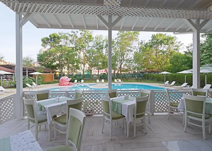 Perla Plaza فندق بريمورسكو