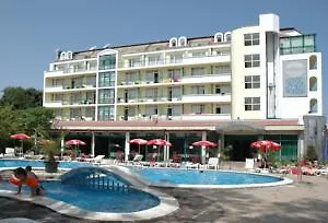 Perla Plaza Отель