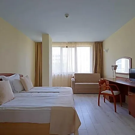Perla Plaza Отель 3*