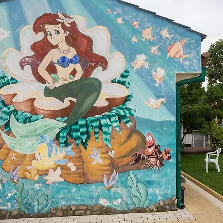 Perla Plaza Hotel 3* プリモルスコ