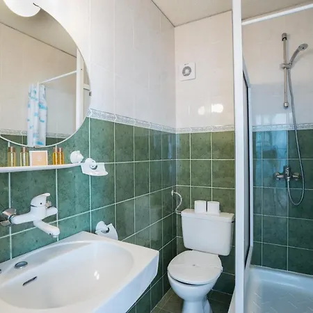 Отель Perla Plaza 3*