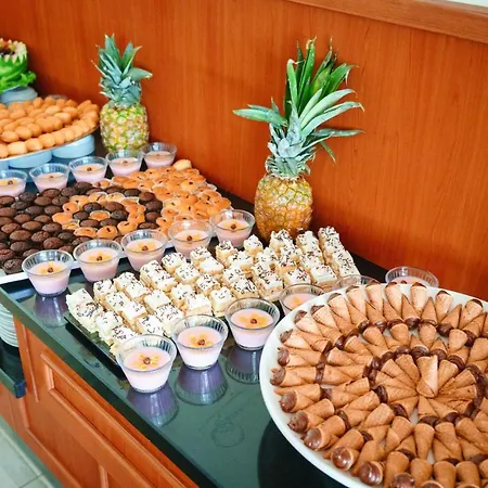 ホテル Perla Plaza Hotel 3*