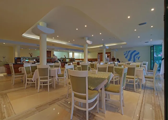 Perla Plaza 3* Πριμόρσκο