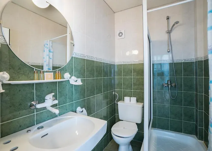 Ξενοδοχείο Perla Plaza 3*